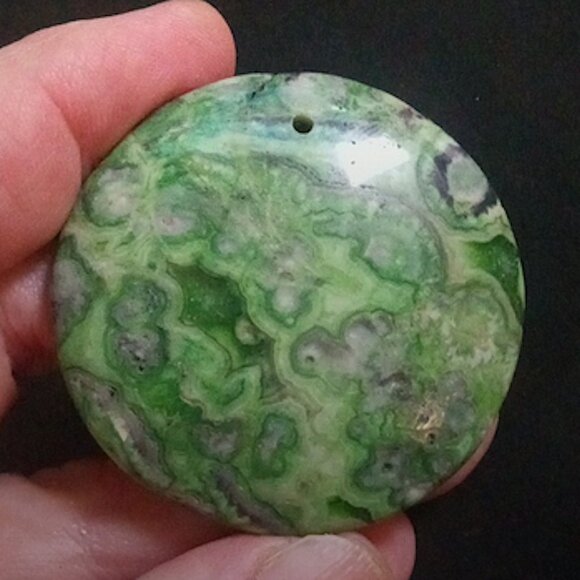 Large Green Laguna Lace Agate Pendant - Picture 1 of 5